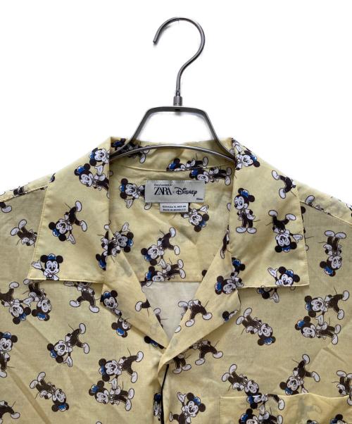 ZARA（ザラ）ZARA (ザラ) Disney (ディズニー) Harry Lambert (ハリー・ランバート) コラボオープンカラーシャツ イエロー サイズ:USA XL 未使用品の古着・服飾アイテム