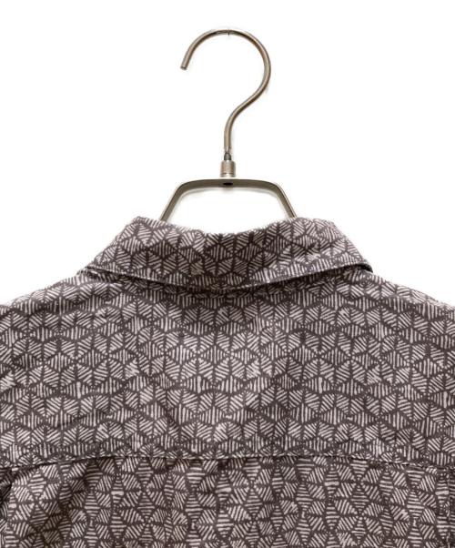 Patagonia（パタゴニア）Patagonia (パタゴニア) ヘンプ混 総柄バックステップシャツ グリーン×ホワイト サイズ:Sの古着・服飾アイテム