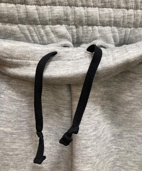 THE NORTH FACE（ザ ノース フェイス）THE NORTH FACE (ザ ノース フェイス) テックエアー スウェット ショーツ グレー サイズ:XLの古着・服飾アイテム