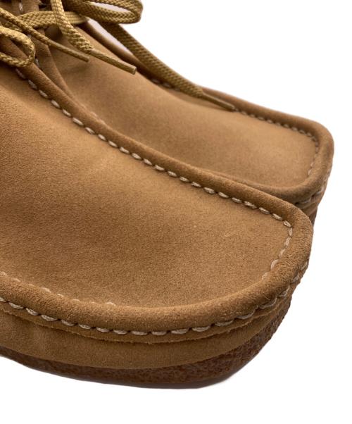 CLARKS（クラークス）CLARKS (クラークス) シェイカー ブーツ ベージュ サイズ:26.5の古着・服飾アイテム