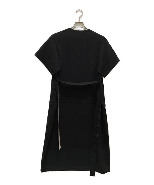 resil（レジル）resil (レジル) ベルテッドデザインワンピース ブラック×ホワイト サイズ:9号の古着・服飾アイテム