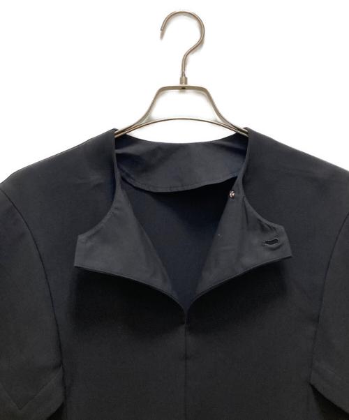 resil（レジル）resil (レジル) ベルテッドデザインワンピース ブラック×ホワイト サイズ:9号の古着・服飾アイテム