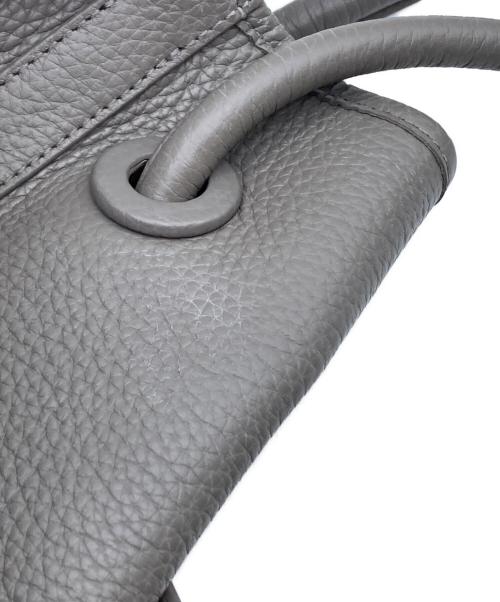 VASIC（ヴァジック）VASIC (ヴァジック) ボンドシュリンクレザー巾着バッグ グレーの古着・服飾アイテム