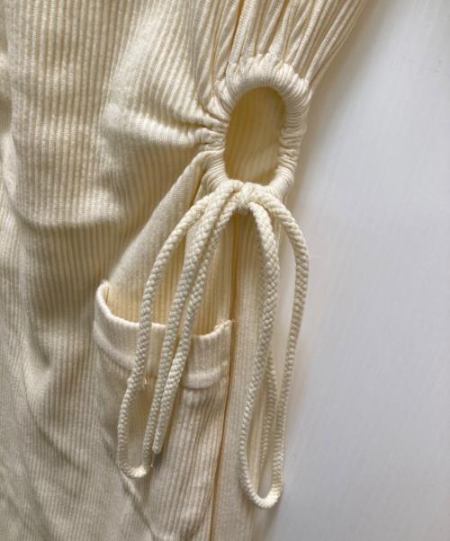 AND MARY（アンドマリー）AND MARY (アンドマリー) Effie slit dress Ivory. ベージュ サイズ:FREEの古着・服飾アイテム