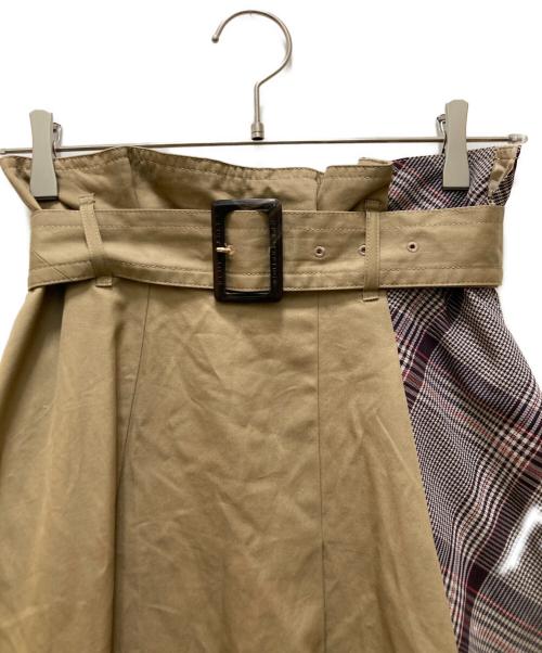 BURBERRY BLUE LABEL（バーバリー ブルー レーベル）BURBERRY BLUE LABEL (バーバリー ブルー レーベル) チェック切替スカート ベージュ サイズ:36の古着・服飾アイテム