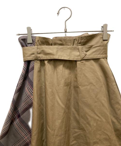 BURBERRY BLUE LABEL（バーバリー ブルー レーベル）BURBERRY BLUE LABEL (バーバリー ブルー レーベル) チェック切替スカート ベージュ サイズ:36の古着・服飾アイテム