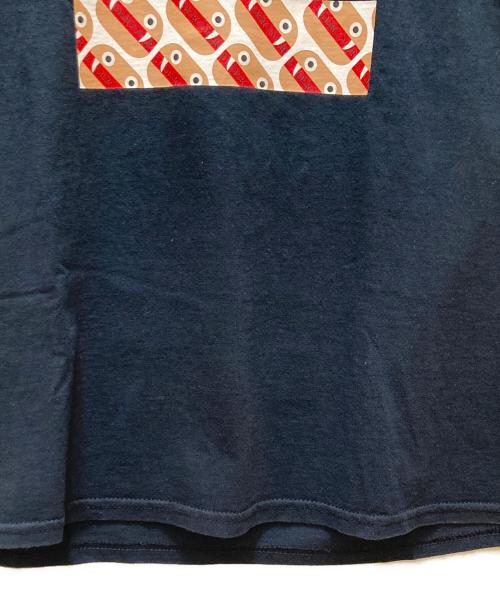 UNDERCOVER（アンダーカバー）UNDERCOVER (アンダーカバー) Uロゴ ハンバーガープリントTシャツ ブラック サイズ:Mの古着・服飾アイテム