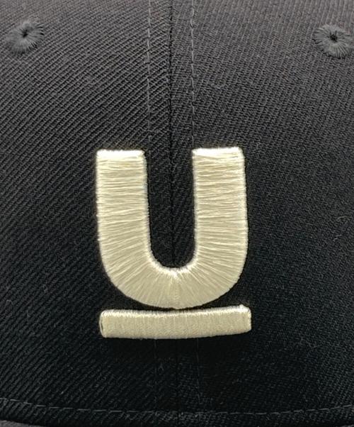 UNDERCOVER（アンダーカバー）UNDERCOVER (アンダーカバー) New Era (ニューエラ) 9FIFTY Uロゴスナップバックキャップ ネイビーの古着・服飾アイテム