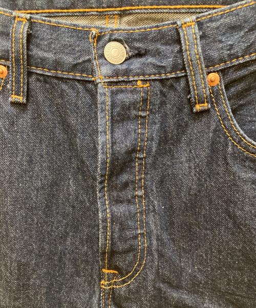 LEVI'S（リーバイス）LEVI'S (リーバイス) 501ボタンフライストレートデニムパンツ インディゴ サイズ:W32L32の古着・服飾アイテム