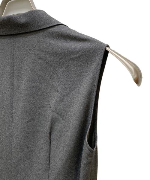 FRAY ID（フレイ アイディー）FRAY ID (フレイ アイディー) ダブルテーラードジレワンピース グレーの古着・服飾アイテム