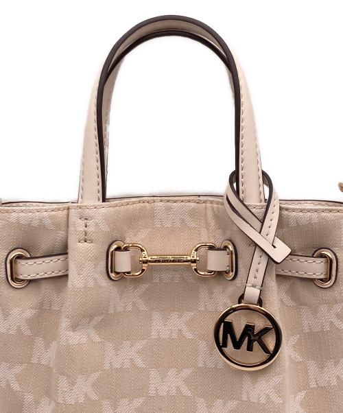 MICHAEL KORS（マイケルコース）MICHAEL KORS (マイケルコース) CARSON NS クロスボディ スモール - MKシグネチャー ホワイトの古着・服飾アイテム