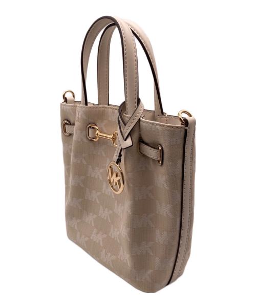 MICHAEL KORS（マイケルコース）MICHAEL KORS (マイケルコース) CARSON NS クロスボディ スモール - MKシグネチャー ホワイトの古着・服飾アイテム