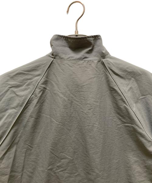 AVIREX（アヴィレックス）AVIREX (アヴィレックス) NYLON PIPING STAND JACKET グレー サイズ:Mの古着・服飾アイテム