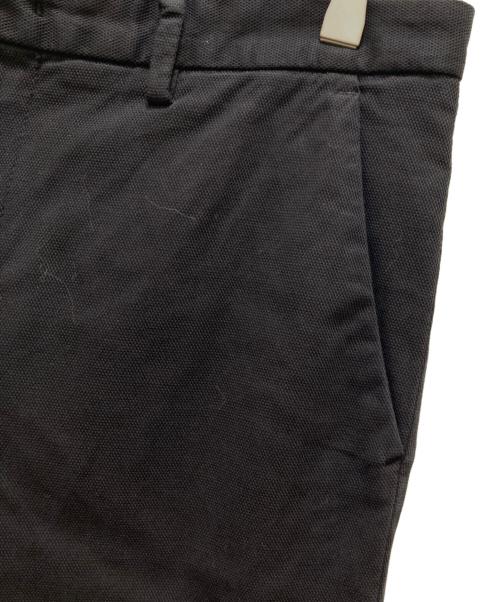 BOSS（ボス）BOSS (ボス) ストレッチテーパードパンツ ブラック サイズ:48の古着・服飾アイテム