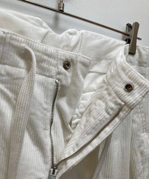 EMPORIO ARMANI（エンポリオ アルマーニ）EMPORIO ARMANI (エンポリオ アルマーニ) 1タック ワイド テーパード コーデュロイ パンツ ホワイト サイズ:46の古着・服飾アイテム