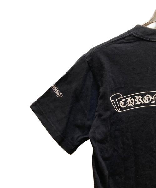 CHROME HEARTS（クロムハーツ）CHROME HEARTS (クロムハーツ) バックススクロールラベルプリント半袖カットソー ブラック サイズ:Mの古着・服飾アイテム