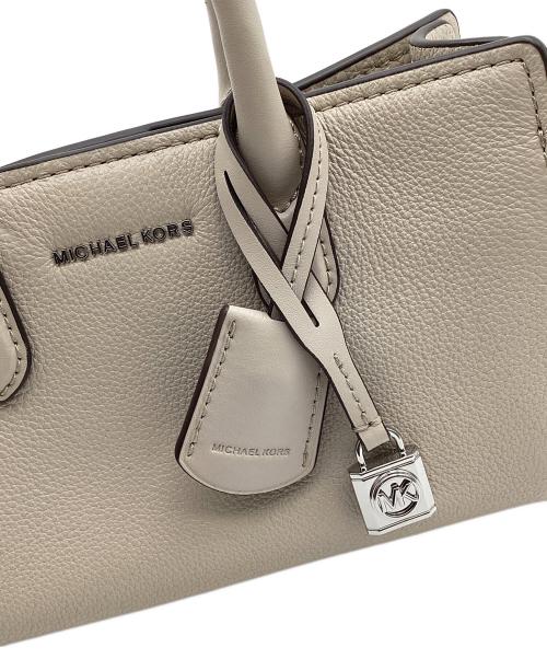 MICHAEL KORS（マイケルコース）MICHAEL KORS (マイケルコース) SCARLETT レザー クロスボディ エクストラスモール ベージュの古着・服飾アイテム