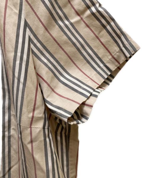 BURBERRY LONDON（バーバリーロンドン）BURBERRY LONDON (バーバリーロンドン) ストライプ半袖シャツ ベージュ サイズ:15BRの古着・服飾アイテム
