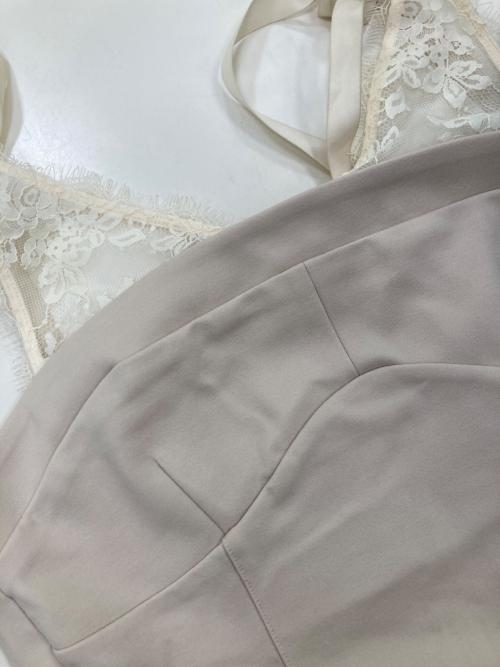 FRAY ID（フレイ アイディー）FRAY ID (フレイ アイディー) レースレイヤードビスチェ ベージュの古着・服飾アイテム