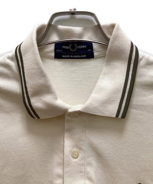 FRED PERRY（フレッドペリー）FRED PERRY (フレッドペリー) ポロシャツ/ロゴポロシャツ ベージュ サイズ:40の古着・服飾アイテム