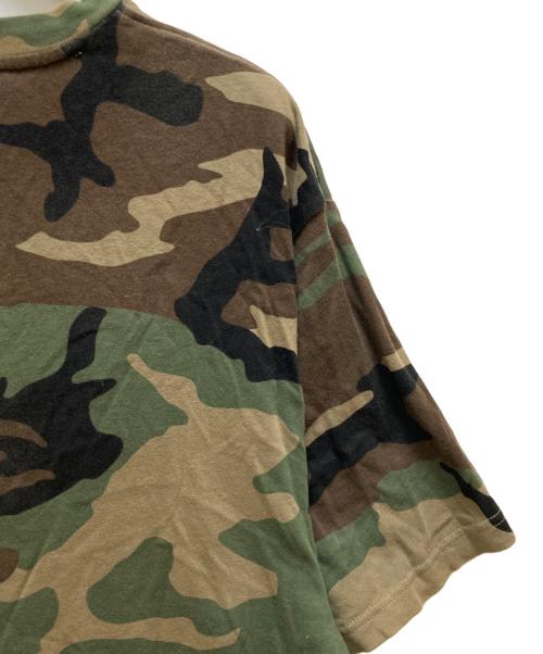SUPREME（シュプリーム）Supreme (シュプリーム) Capital S S Top Woodland camoカモ フロントロゴTシャツ グリーン サイズ:Lの古着・服飾アイテム