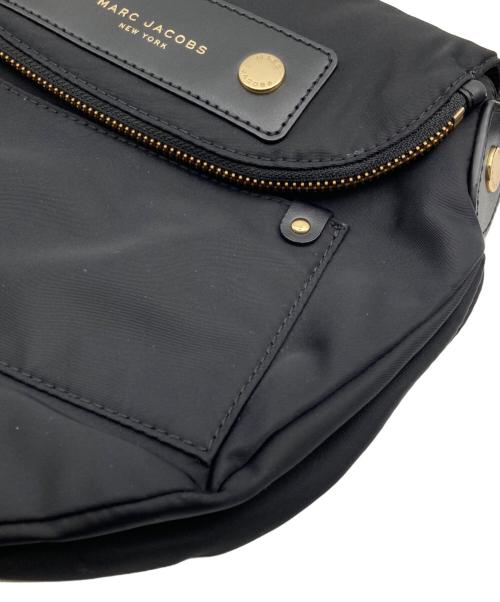MARC JACOBS（マークジェイコブス）MARC JACOBS (マークジェイコブス) ナイロンショルダーバッグ ブラックの古着・服飾アイテム