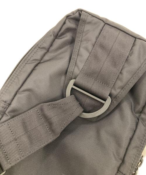 PORTER（ポーター）PORTER (ポーター) フラッシュ スリングショルダーバッグ ブラックの古着・服飾アイテム