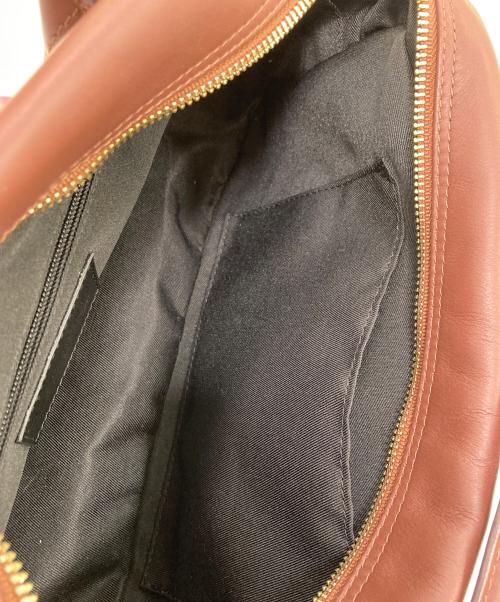 AULENTTI（オウレンティ）AULENTTI (オウレンティ) FRAMeWORK (フレームワーク) 別注ロングハンドルボストンバッグ ブラウンの古着・服飾アイテム