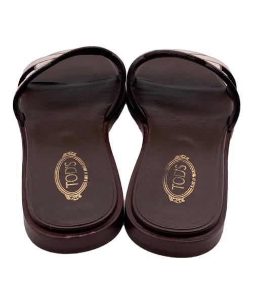 TOD'S（トッズ）TOD'S (トッズ) フラットスライドサンダル ブラウン サイズ:37 1/2の古着・服飾アイテム