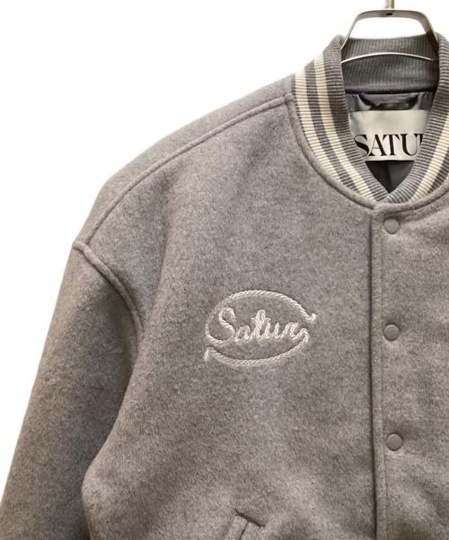 SATUR（セター）SATUR (セター) S applique wool varsity jacket グレー サイズ:ｓの古着・服飾アイテム