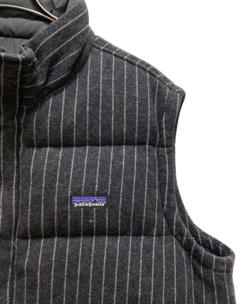 Patagonia（パタゴニア）Patagonia (パタゴニア) キルトアゲイン ストライプダウンベスト ブラック サイズ:xxlの古着・服飾アイテム