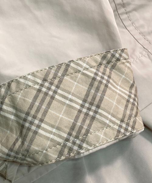 BURBERRY BLACK LABEL（バーバリーブラックレーベル）BURBERRY BLACK LABEL (バーバリーブラックレーベル) ジップアップジャケット ベージュ サイズ:Ｍの古着・服飾アイテム