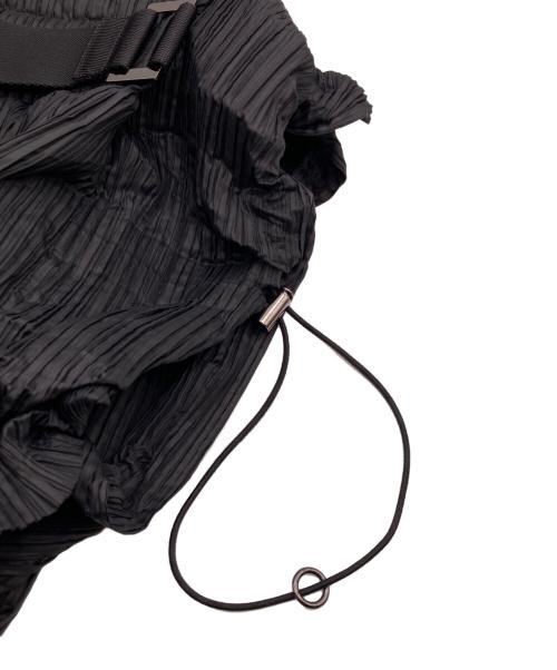PLEATS PLEASE（プリーツプリーズ）PLEATS PLEASE (プリーツプリーズ) プリーツトートバッグ ブラックの古着・服飾アイテム