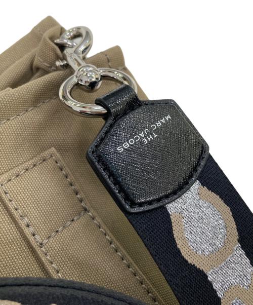 MARC JACOBS（マークジェイコブス）MARC JACOBS (マークジェイコブス) キャンバスショルダーバッグ オリーブの古着・服飾アイテム