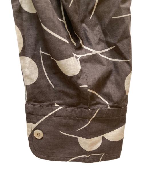 MARNI（マルニ）MARNI (マルニ) 総柄ノーカラーシャツ ブラウン サイズ:40の古着・服飾アイテム