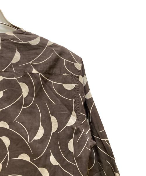 MARNI（マルニ）MARNI (マルニ) 総柄ノーカラーシャツ ブラウン サイズ:40の古着・服飾アイテム