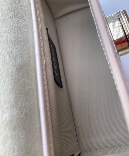 FURLA（フルラ）FURLA (フルラ) チェーンショルダーバッグ ベージュの古着・服飾アイテム