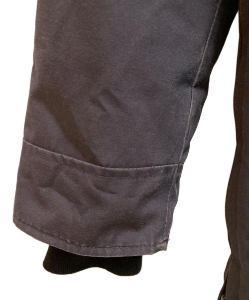 CANADA GOOSE（カナダグース）CANADA GOOSE (カナダグース) ラングレー ダウンジャケット ネイビー サイズ:Mの古着・服飾アイテム