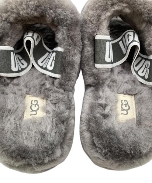 UGG（アグ）UGG (アグ) フラッフ イヤー スライド グレー サイズ:24の古着・服飾アイテム