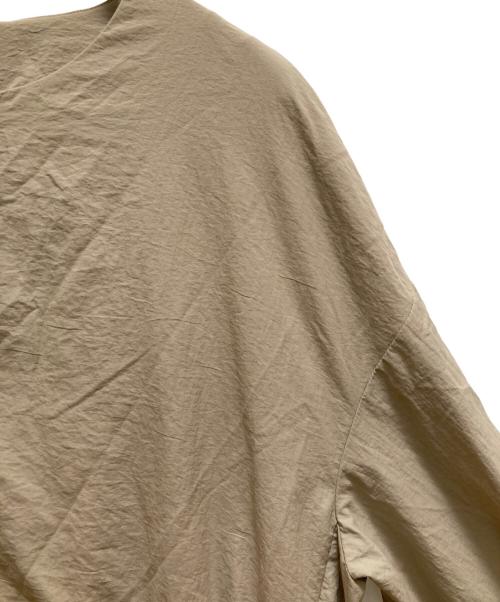 BEARDSLEY（ビアズリー）BEARDSLEY (ビアズリー) バルーン袖フレアーノーカラーコート ベージュ サイズ:Freeの古着・服飾アイテム