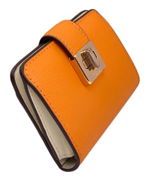 Kate Spade（ケイトスペード）Kate Spade (ケイトスペード) フィービーターンロックミディアムウオレット オレンジの古着・服飾アイテム