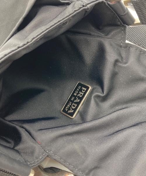 PRADA（プラダ）PRADA (プラダ) トライアングルロゴナイロンショルダーポーチ ブラックの古着・服飾アイテム