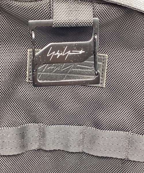 Yohji Yamamoto pour homme（ヨウジヤマモト プールオム）Yohji Yamamoto pour homme (ヨウジヤマモト プールオム) New Era (ニューエラ) 内田すずめ コラボバックパック ブラックの古着・服飾アイテム