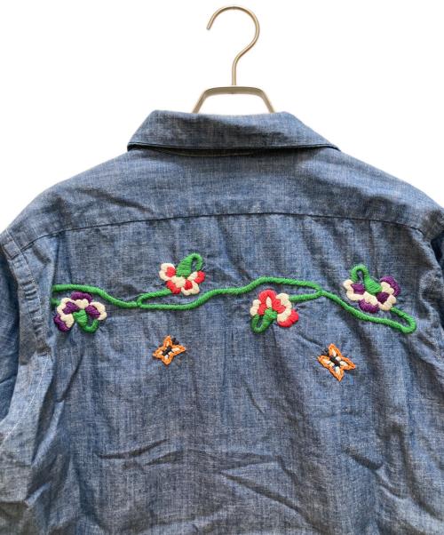 Needles（ニードルズ）Needles (ニードルズ) 刺繍デザインシャンブレーオープンカラーシャツ インディゴ サイズ:Sの古着・服飾アイテム