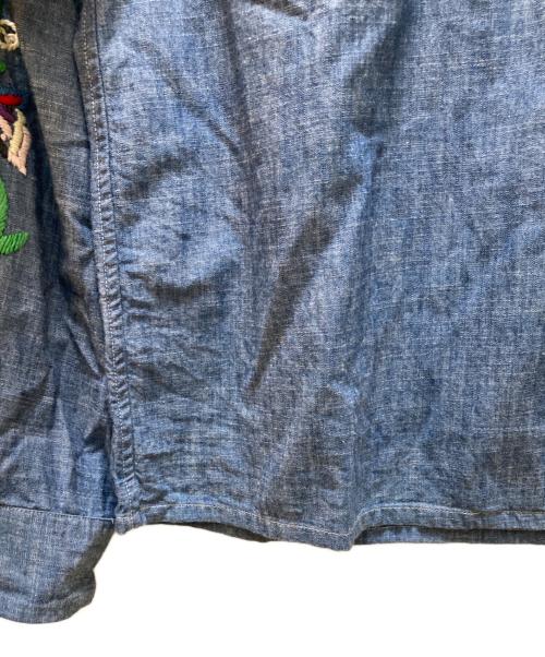 Needles（ニードルズ）Needles (ニードルズ) 刺繍デザインシャンブレーオープンカラーシャツ インディゴ サイズ:Sの古着・服飾アイテム