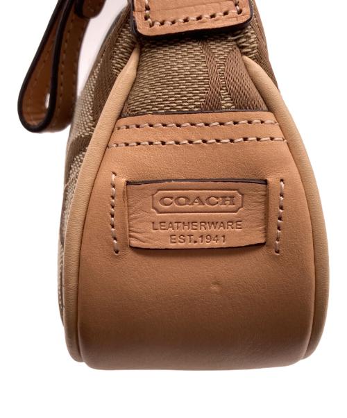 COACH（コーチ）COACH (コーチ) シグネチャーミニワンショルダーバッグ ベージュの古着・服飾アイテム