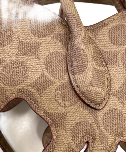 COACH（コーチ）COACH (コーチ) レキシー バッグ・シグネチャー キャンバス ベージュの古着・服飾アイテム