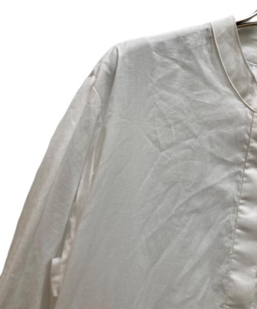 BEARDSLEY（ビアズリー）BEARDSLEY (ビアズリー) ギャザーワンピース ホワイト サイズ:０ 未使用品の古着・服飾アイテム