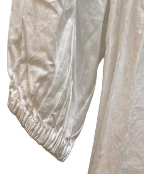 BEARDSLEY（ビアズリー）BEARDSLEY (ビアズリー) ギャザーワンピース ホワイト サイズ:０ 未使用品の古着・服飾アイテム