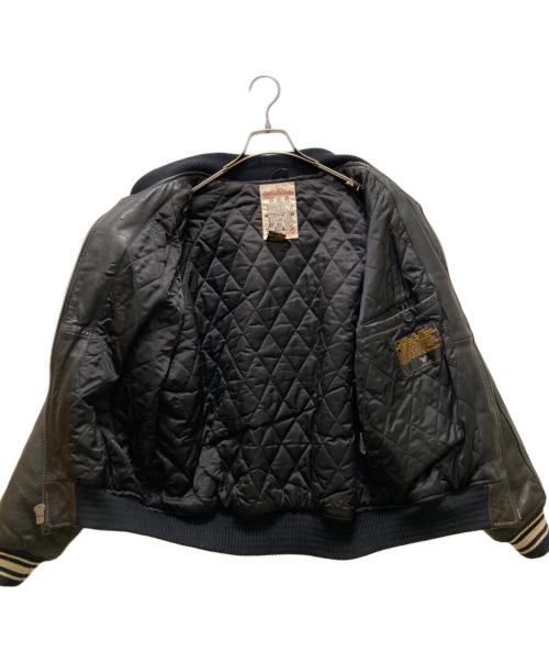 AVIREX（アヴィレックス）AVIREX (アヴィレックス) バックアーチロゴ カウレザースタジャン ブラック サイズ:ＸＳの古着・服飾アイテム